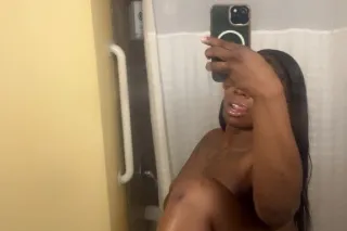 Grip Tight Skills🤭🫠Fine Sh!t 🥰... - Image 1