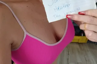 🩷 Beautiful Bombshell 💓 rare and addictive 💓 100% real unedited pics 💓 even better in person !! - Image 1