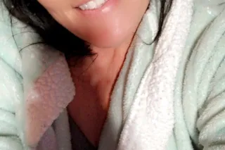 MATURE HIGHLY REVIEWED and INDEPENDENT READ THE AD - Image 7