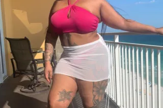 Exotic Big Booty Freak 👄 - Image 9